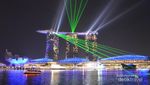 Gemerlap Cahaya Malam di Singapura
