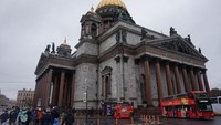 St Isaac cathedral merupakan katedral terbesar keempat di dunia