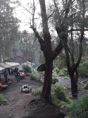 Gerobak Pengusung Rezeki di Kawah Ijen