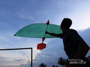 Geulayang Tunang, Tradisi Main Layang-layang di Aceh