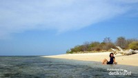 Menikmati private island di Gili Kondo