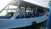 Kapal Menuju Gili Labak
