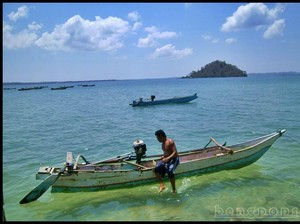 Gili Linus, Si Cantik yang Misterius!