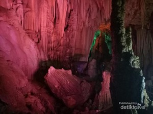 Goa Gong di Pacitan yang Memukau