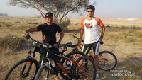 Rehat sebentar di Gurun Zekreet