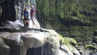 Hujan abadi di Green Canyon