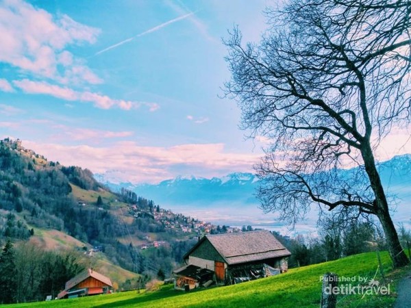 Gruyeres Kota Seindah Lukisan Di Swiss Gruyeres Kota Seindah Lukisan Di Swiss