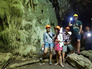 Gua di Flores yang Dahulu Konon Berada di Dasar Laut