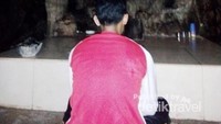 panggung tempat ritual di Gua Kalak.jpg