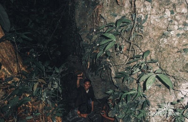 Gumbasalu, Gua Penuh Stalaktit Cantik di Donggala