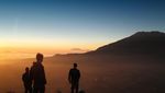 Gunung Andong, Spot Keren untuk Lihat Sunrise di Magelang