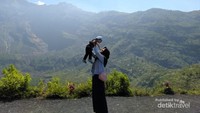 Me and Maharanu, Gunung Galunggung.