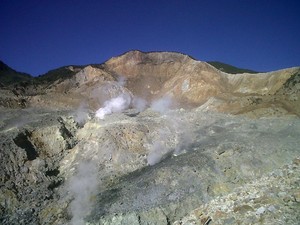 Gunung Papandayan, Surga yang Jatuh di Garut