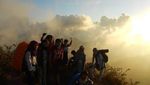 Gunung Prau dan Negeri di Atas Awan
