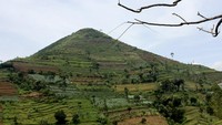 Gunung Sadahurip (megame13.wordpress.com)