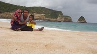 pasir putih dibibir pantai TWA Gunung tunaq