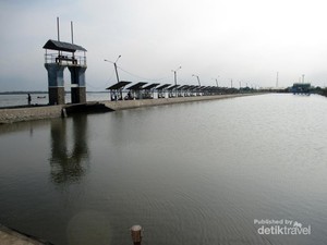 Habiskan Akhir Pekan di Pantai Olo, Medan