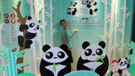 Hai Traveler, Panda-panda Lucu Ini Menunggumu di Macau