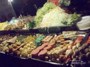 Hati-hati Aksi Pencopet Cilik di Pasar Malam Phnom Penh, Kamboja