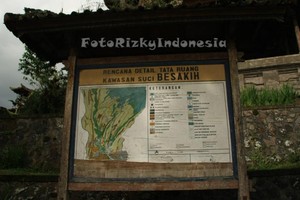 Hati-hati, Modus Pemerasan di Pura Besakih