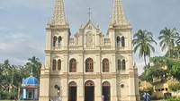 Santa Cruz Cathedral Basilica menjadi peninggalan bangsa Portugis di India (abadhotels.com)
