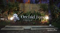 Gerbang Orchid Forest akan menyambut pengunjung yang datang .
