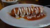 Menu pendamping lainnya ada sosis dan kroket