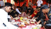 Kekayaan ragam indonesia yang terlukis dalam Makan Bajamba