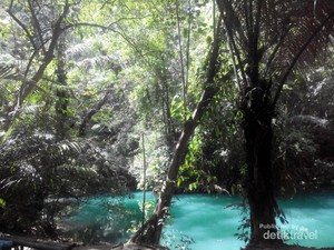 Indah! Ternyata Sulawesi Selatan Juga Punya Danau Biru