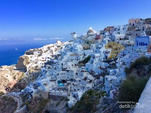 Indahnya Negeri Para Dewa, dari Athena Sampai Santorini