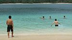 Indahnya Teluk Kiluan yang Berkilauan