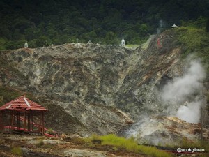Indahnya Toleransi Beragama di Bukit Kasih Kanonang