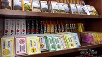 Selain dodol juga terdapat coklat dengan kemasan menarik dan kekinian.