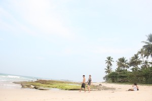 Ingin Tahun Baru yang Tenang? Datanglah ke Sawarna