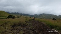 Pendakian via Sembalun