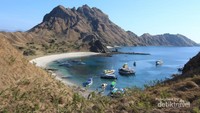 Setiap sudut Pulau Padar sungguh indah untuk diabadikan