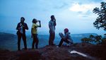 Ini Baru Beda, Buka Puasa di Atas Gunung Api Purba