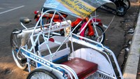 Becak (dok. surabaya-metropolis.com)