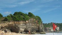 Pantai Dreamland di Uluwatu (Sofia Yuniar Sani/dTraveler)