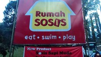 Saat di Jl Setiabudi, wisatawan bisa jalan-jalan ke Rumah Sosis (butterflyonthemove.blogspot.com)