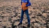 Berpose di Taman Nasional Baluran