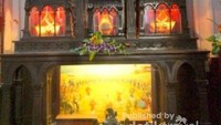 Altar di dalam katedral