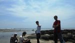 Ini Dia Pantai Cantik yang Masih Sepi di Garut