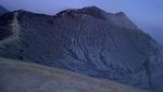 Ini Dia Pesona Paling Dahsyat di Gunung Ijen