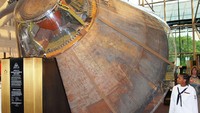 Apollo 11 command module. Pesawat yang mengantarkan Neil Amstrong dan Buzz Aldrin sebagai orang pertama yang berhasil menjejakan kaki di bulan (wikipedia.org)