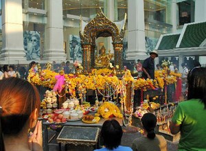 Ini Dia Tempat Minta Jodoh di Thailand