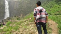 Memandang AIr Terjun Ponot