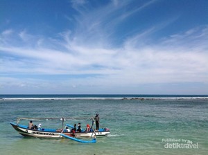 Ini Hadiah yang Bisa Didapat di Pantai Ujung Genteng