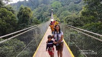 Jembatan gantung situ Gunung
