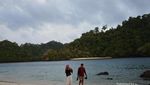 Ini Pantai yang Asyik Buat Kemping di Malang